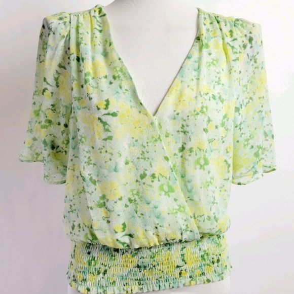 Lush Tops - 🚨3/$15 Lush Brand Floral Top